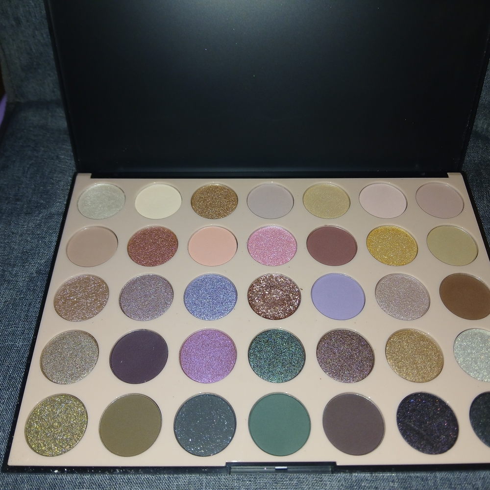 Professional Eyeshadow Palette with 35 Shades